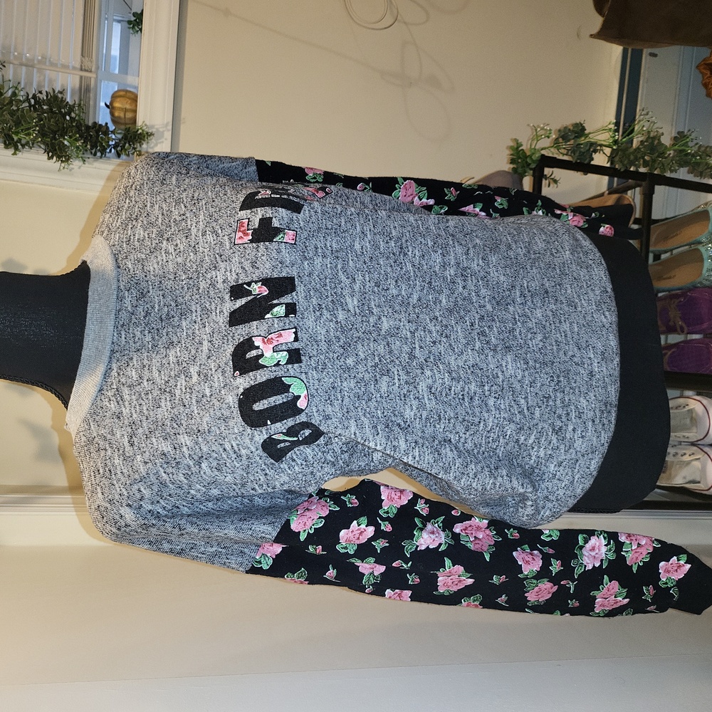 Sweater - Picture 3 of 3